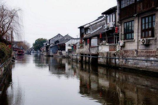 假日大厦